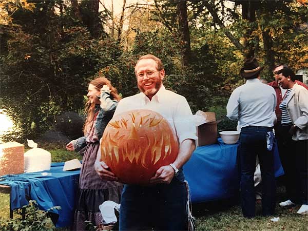 PumpkinCarving-sm